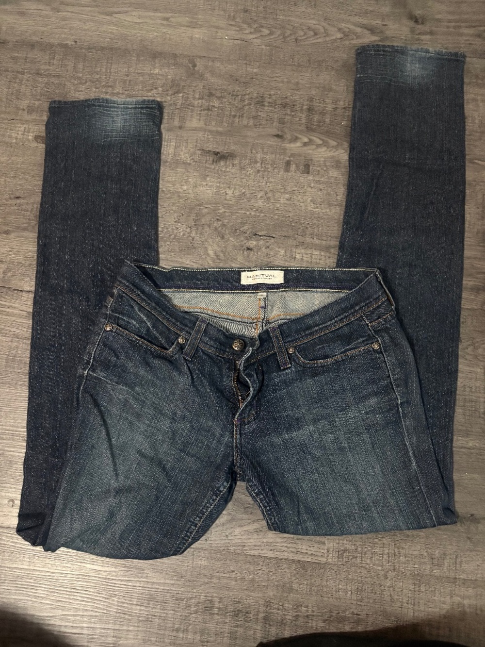 Mid-low rise straight jeans